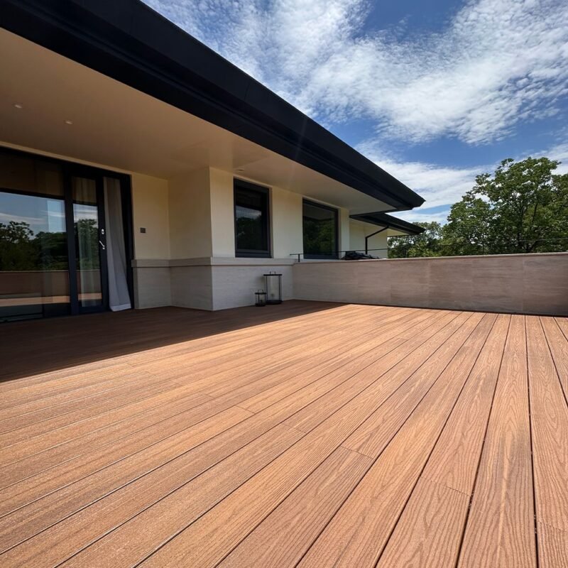 wood-plastic composite flooring